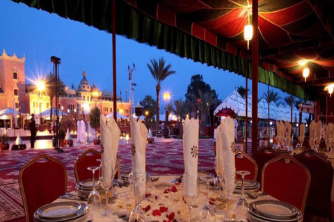 Marrakesh: Cena marocchina e spettacolo di fantasia da Chez Ali