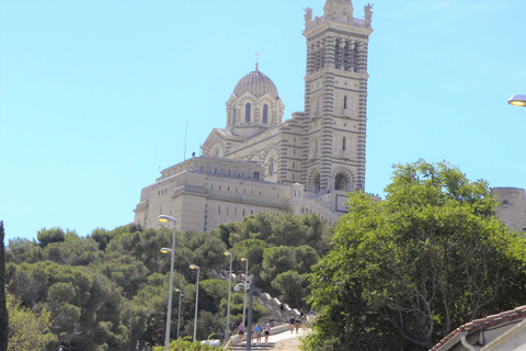 Marseille: Self-guided Like a Local Highlights Day Tour