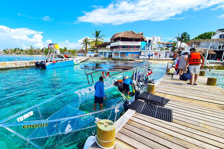 Isla Mujeres: giro in barca trasparente al 100%.Isla Mujeres: tour in barca trasparente con bevande