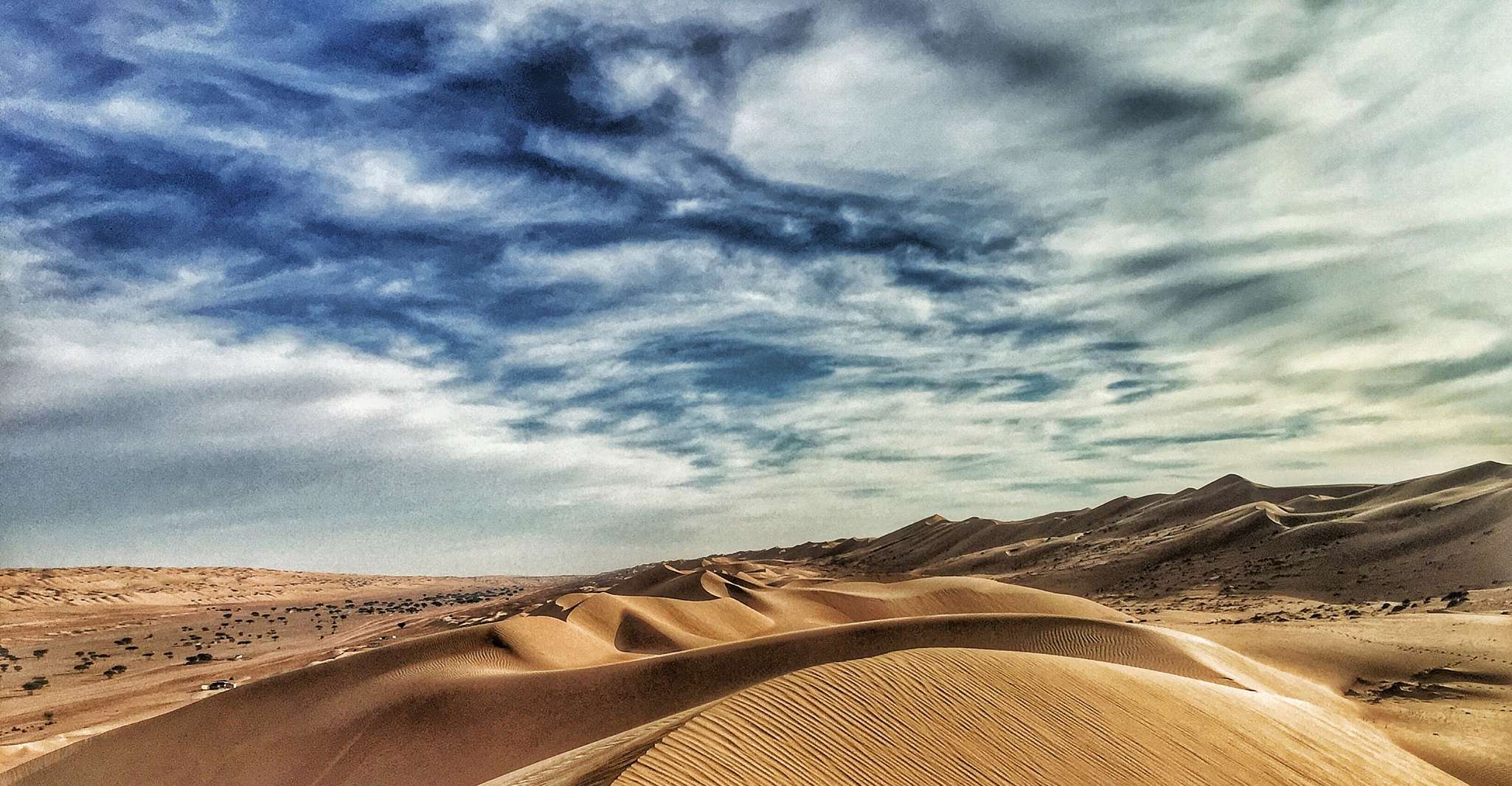 Muscat, Wahiba Desert and Wadi Bani Khalid Guided Group Tour - Hizvo