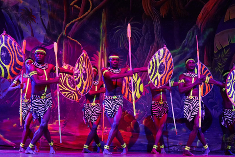 Nairobi: Cabaret Show with Dinner at Safari Park Hotel