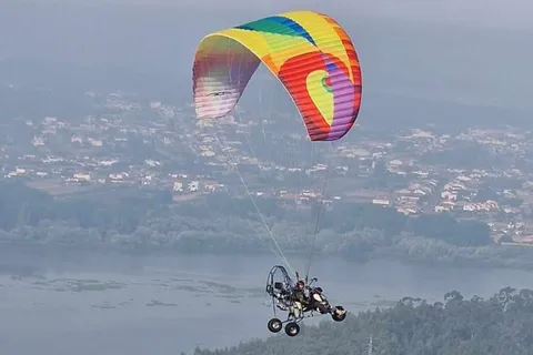 Au départ de Lisbonne : Vol en tandem en parapente motorisé