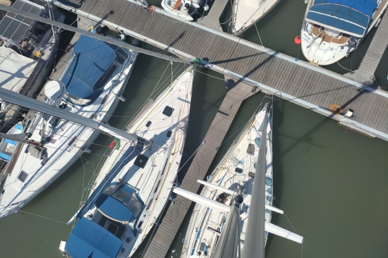 2,5 Stunden exklusive Lissabon Segeljacht (12,5m) Kreuzfahrt F&D