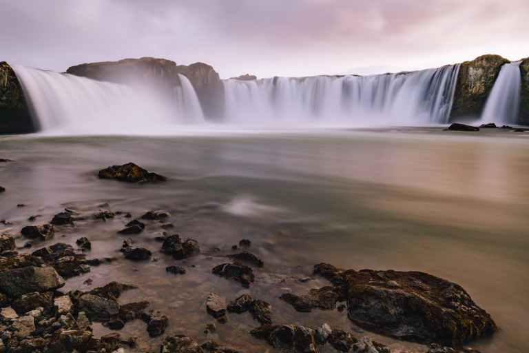 Van Akureyri: Myvatn Lake, Craters & Waterfall Tour