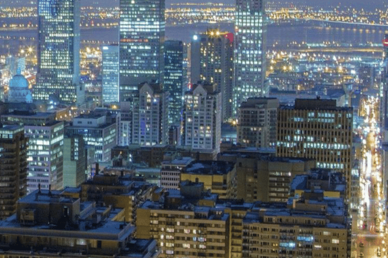 Montreal: Double-Decker Guided Bus Tour at Night