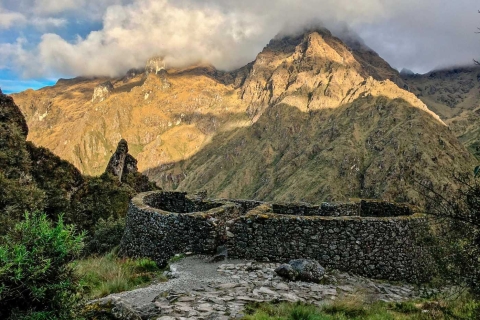Van Cusco: Tour Valle Sagrado en Camino Inca corto 4D/3N