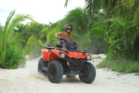 De Cancún: ATV Jungle Trail Adventure et Beach ClubAventure simple en VTT dans la jungle avec accès au club de plage