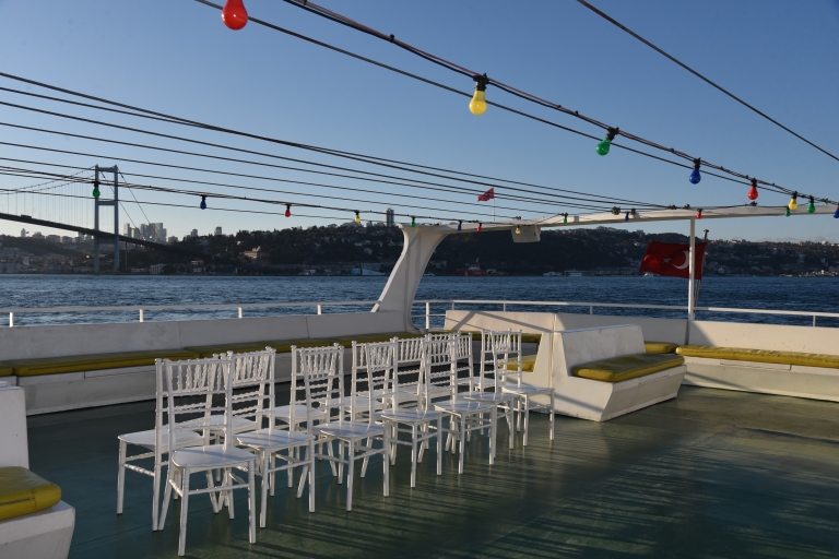 Ganztägige Istanbul Tour Europa und Asien zusammen Boot&Bus