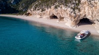 Cala Gonone, Guided Boat Tour to Cala Luna Beach - Housity