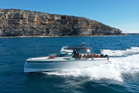 Split: Private Bootsfahrt zu den Inseln Hvar und Pakleni