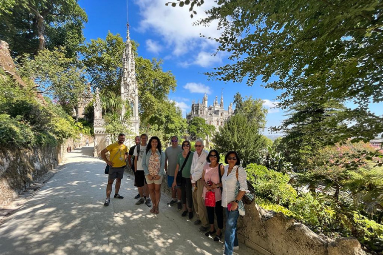 Tour a piedi del centro di Sintra con Regaleira e Palazzo BiesterPunto di incontro del tour a piedi del centro di Sintra