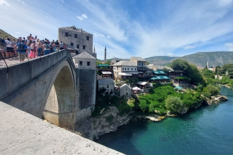 Vanuit Dubrovnik: dagtour naar Mostar en Kravice-watervallenUit Dubrovnik: dagtour Mostar & Kravice-watervallen - Engels
