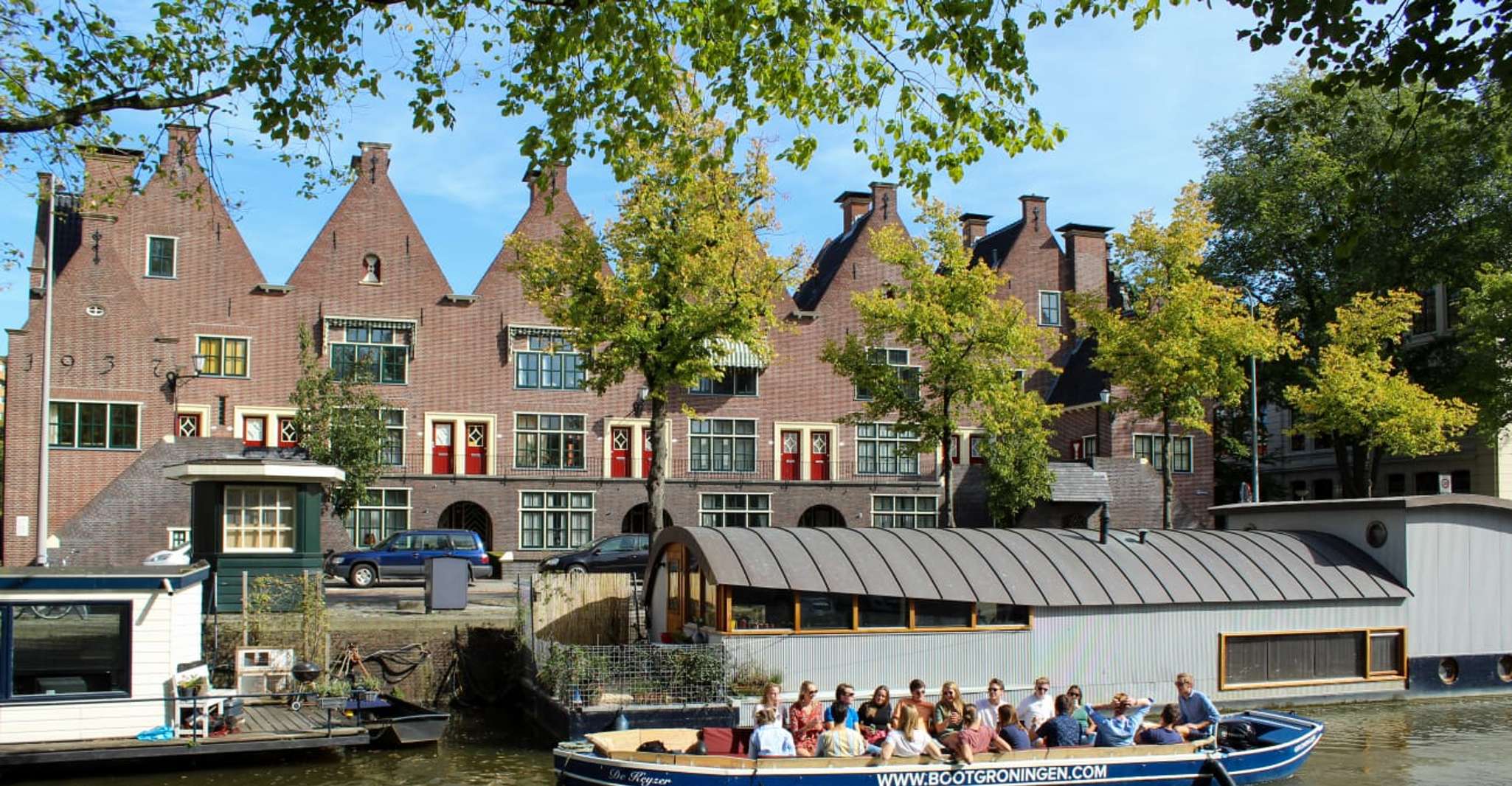 Groningen, Open Boat City Canal Cruise - Housity