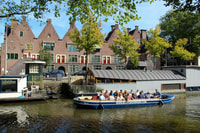 Groningen, crucero de canal de la ciudad de barco abierto - Housity
