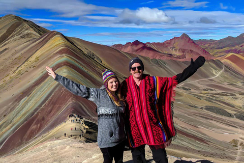 Ausflug zum Regenbogenberg von Cusco aus.Von Cusco aus: Exkursion zum Regenbogenberg.