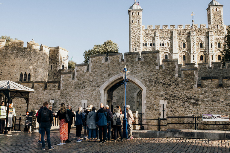 伦敦塔导览之旅（含王冠珠宝参观及河轮巡游）伦敦塔私人游览（含皇冠珠宝和游船