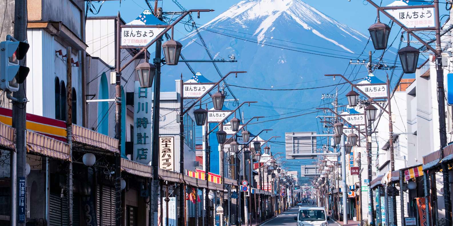 Private chauffeur vehicle at Mount Fuji — hotel pickup included from central Tokyo