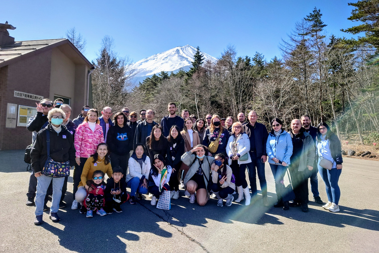 Desde Tokio: tour de 1 día a monte Fuji y crucero en HakoneTour con almuerzo desde la escultura LOVE, vuelta en autobús