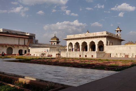 From Delhi :- A Day Excursion to Agra by private car Ac private Car + Monuments Entrance + Guide + lunch