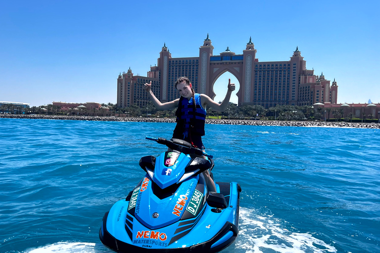 Dubaï : 1 h d’aventure en jet ski