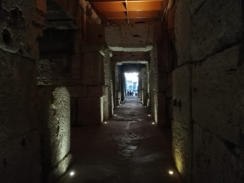 Roma Tour Privato Del Colosseo Dei Sotterranei E Del Foro Romano