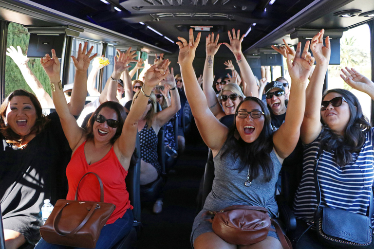 Los Angeles: TMZ Celebrity Sighting Tour med live guideLos Angeles: TMZ Celebrity Tour