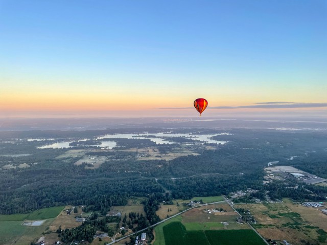 Visit Seattle Mt. Rainier Sunrise Hot Air Balloon Ride in Seattle