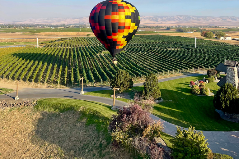 Walla Walla: Wine Country Hot Air Balloon Flight at Sunset