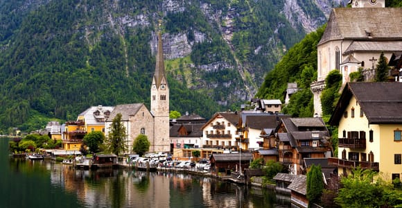 Vienna: Hallstatt Day Trip with Skywalk Viewing Platform