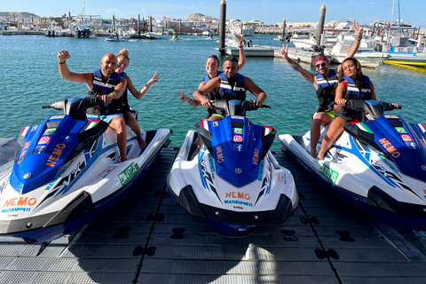 Dubai: Burj Al Arab Jet Ski Rental with Ice Cream and Photos