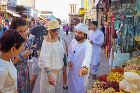 Dubai: Guided Walking Tour with Tea and Abra Water Taxi Shared Tour with English-speaking guide