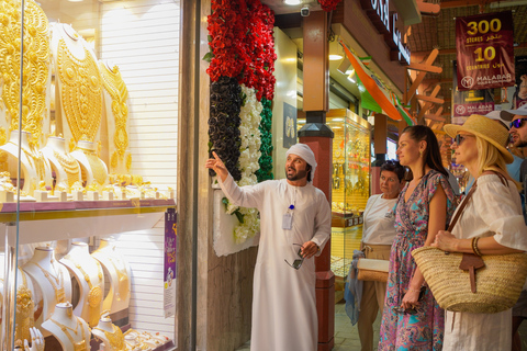 Dubai: Guided Walking Tour with Tea and Abra Water Taxi Shared Tour with English-speaking guide