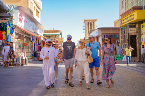 Dubai: Guided Walking Tour with Tea and Abra Water Taxi Shared Tour with English-speaking guide