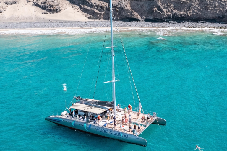 Fuerteventura: Magic Select Catamaran TripDagcruise met ontmoetingspunt
