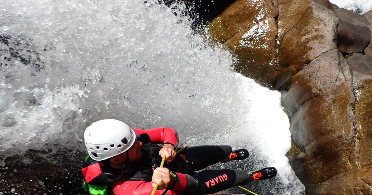 Canyoning Haut Chassezac in de Ardèche, een dag. | GetYourGuide