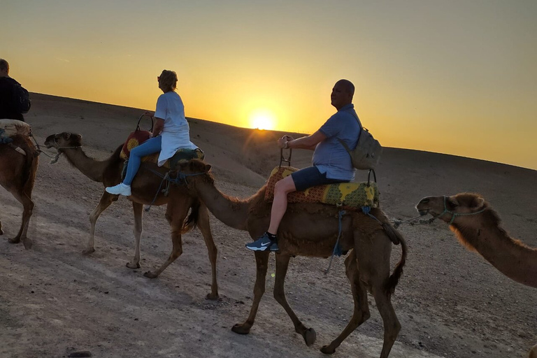 Marrakesh: ATV & kameel met zonsondergang en dinershowQuad & kameelrijden en dinershow