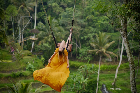 Ubud: Visita Guiada a la Terraza de Arroz de Tegalalang y Billete ColumpioExcursión con traslados a/desde el centro de Ubud