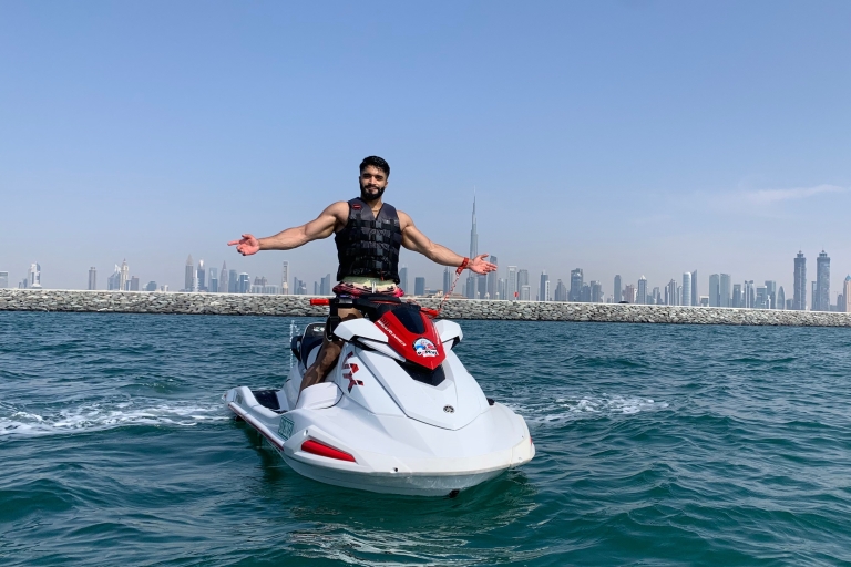 Dubai: tour de 30 minutos en moto de agua por Burj Al ArabExcursión en moto de agua al hotel Bulgari