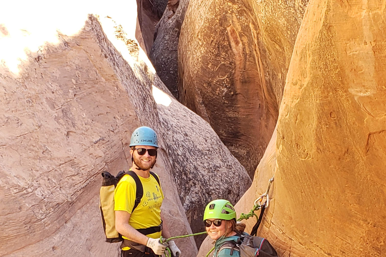 Desde Moab: aventura de barranquismo de medio día en el cañón de Entrajo