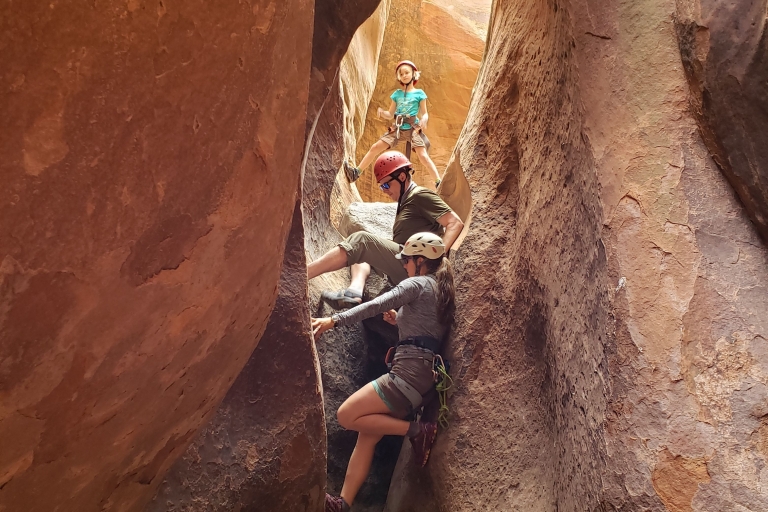 Desde Moab: aventura de barranquismo de medio día en el cañón de Entrajo