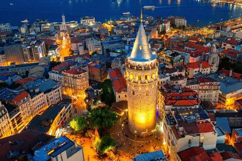 Istambul: passeio noturno guiado pelo distrito de Karakoy