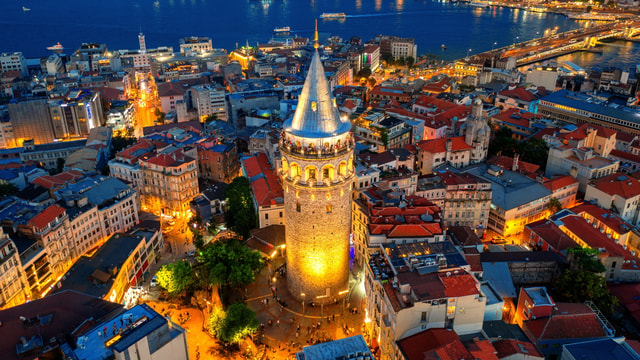 Istanbul: Karakoy District Nighttime Guided Walking Tour