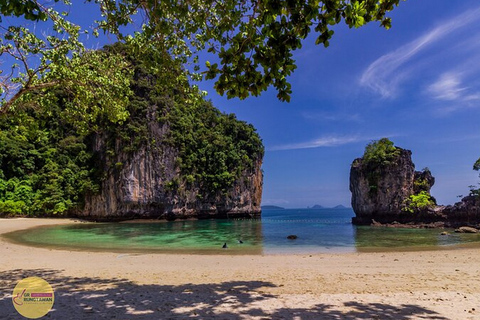 Depuis Ao Nang, Krabi : excursion d'une journée aux îles Hong + point de vueEn bateau rapide : excursion d'une journée dans les îles Hong + point de vue