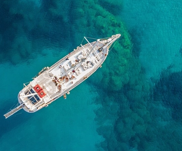 Rhodes: Boat Tour with Snorkeling, Gourmet Buffet & Open Bar