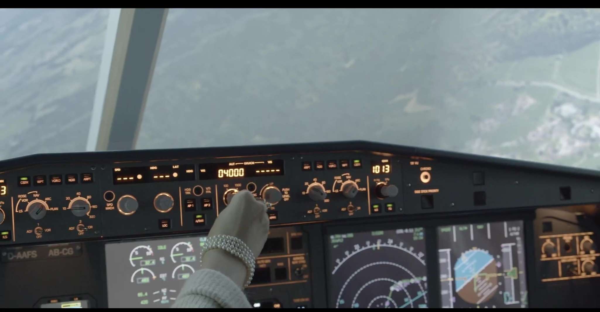 Airbus A320 Flightsimulator | 60 Minutes Flying Experience - Hizvo