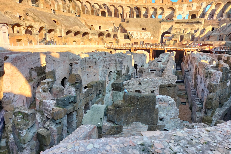 Rome: Colosseum Express Tour and Forum Access