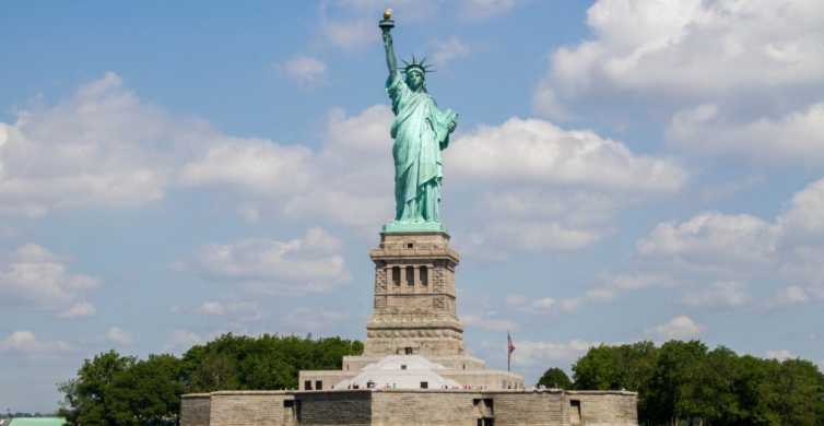纽约：自由女神像快车免售票巡游