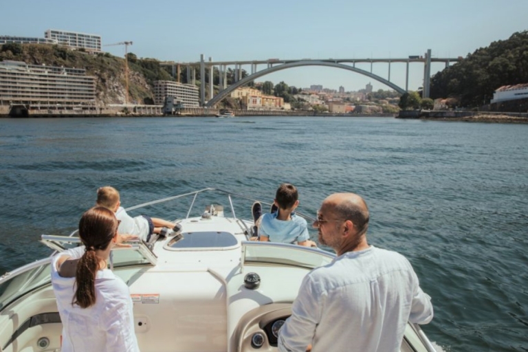 Porto: panoramische rondvaart over de rivier de Douro per boot met drankjesPorto - Panoramische rondvaart over de rivier de Douro per boot