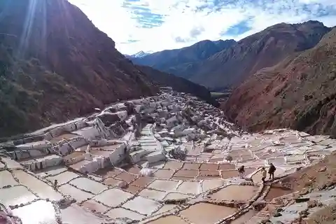 De Cusco: Vale Sagrado e minas de sal e Moray com bufê