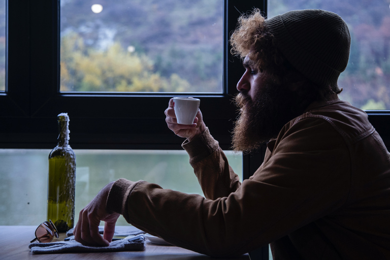 Tbilisi: Guidad kafferunda i 3 distrikt med chokladTbilisi: Guidad kafferunda, 3 kaffe på 3 District